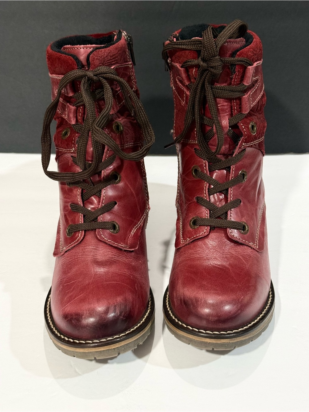 Dromedaris Women's burgundy Lace-Up Leather Ankle Boots, size 39